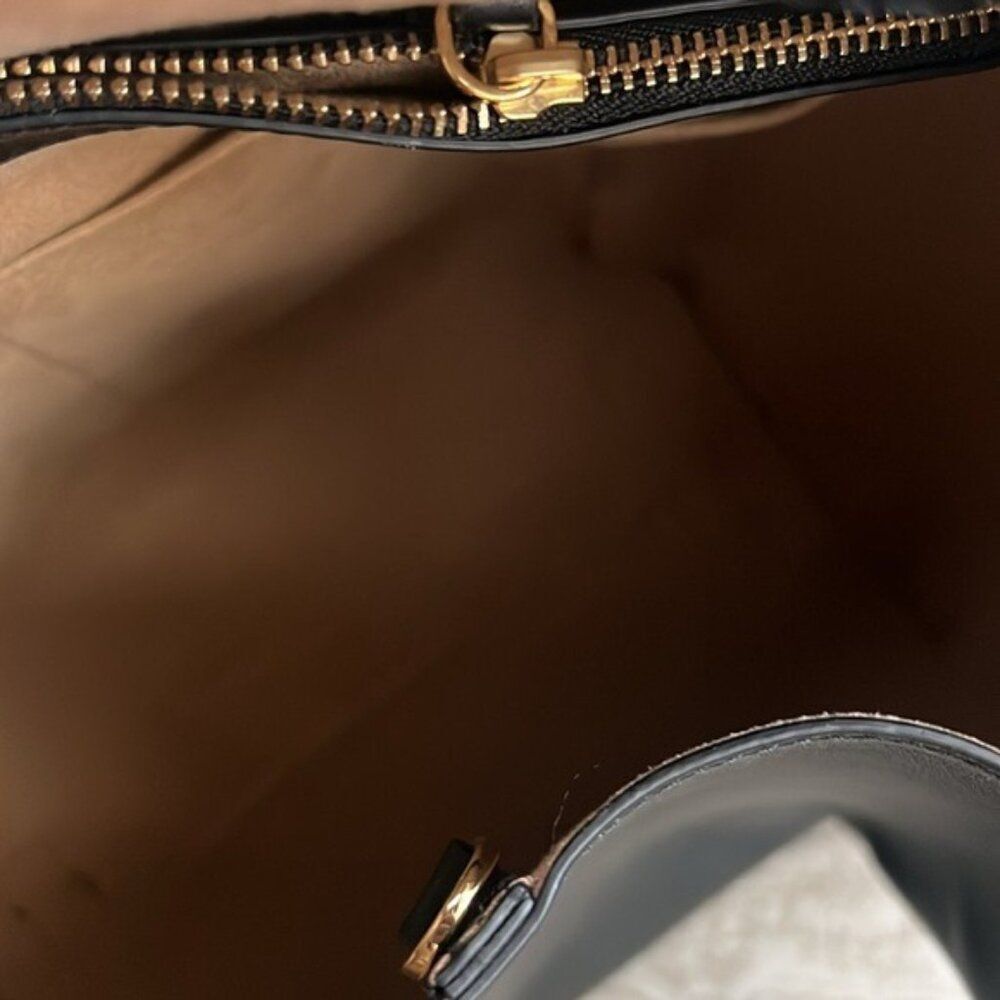 Lauren Ralph Lauren Andie Large Leather Drawstring Tote in Black, New - Picture 13 of 16